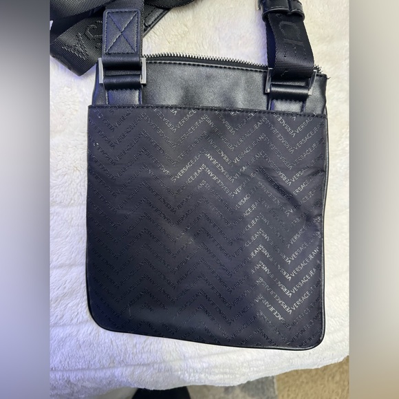 Versace cross body cloth bag - Picture 3 of 10
